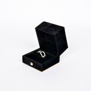 Caja de Joyería de Terciopelo Negro de Lujo Personalizada, Caja de Terciopelo para Anillos, Aretes, Collares, Pulseras y Brazaletes - Product Image 2
