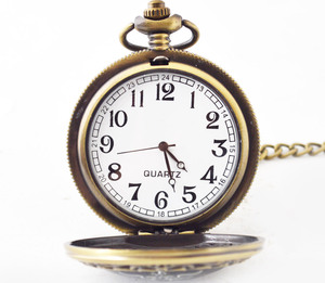 Montre de poche vintage de haute qualité, luxueuse et élégante, montre à quartz rétro avec chaîne, collier pour femmes et hommes, vente en gros - Product Image 1