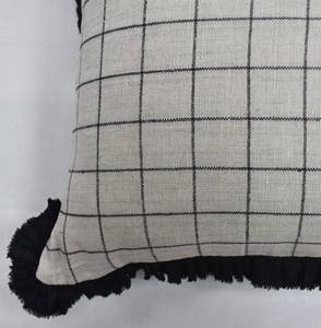 Nouvelles housses de coussin décoratives écologiques 100% coton pour la maison et l'hôtel avec motif uni et techniques de fronces - Product Image 2