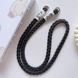 Sangle d'étiquette torsadée élégante Sangle de lanière faite à la main <span class=keywords><strong>pour</strong></span> le <span class=keywords><strong>cordon</strong></span> de bandoulière de charme de téléphone <span class=keywords><strong>pour</strong></span> <span class=keywords><strong>accrocher</strong></span> la chaîne mobile Corde de clés de qualité supérieure - Product Image 4