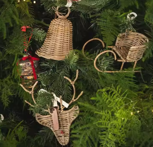 GREENCRAFT hecho a mano tejido a mano respetuoso con el medio ambiente campana de ratán árbol de Navidad adorno colgante con forma personalizable y tamaño reutilizable - Product Image 4