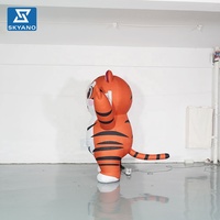 Modèle gonflable personnalisé de tigre de dessin animé, ornement gonflable en forme d'animal pour la décoration de centres commerciaux, de sites touristiques extérieurs et d'événements
