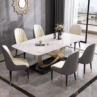 Table à manger rectangulaire moderne de luxe avec plateau en marbre et pieds en acier inoxydable, durable, écologique, personnalisable pour la maison