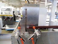 Scie à onglet automatique double tête multi-angles PARKER 6,8 kW 380 V en UPVC/aluminium pour machines de fabrication de fenêtres à haute productivité