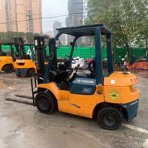 יפן מלגזה משומש טריפלקס 3 טון מלגזה עם צידה - Product Image 2