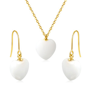 Ensemble de bijoux en pierre naturelle en forme de cœur pour femmes, en acier inoxydable plaqué or, à porter au quotidien - Product Image 2