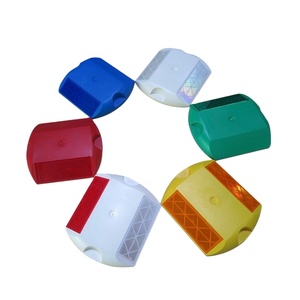 Piquets routiers solaires réfléchissants en plastique œil de chat, direct usine - Product Image 1