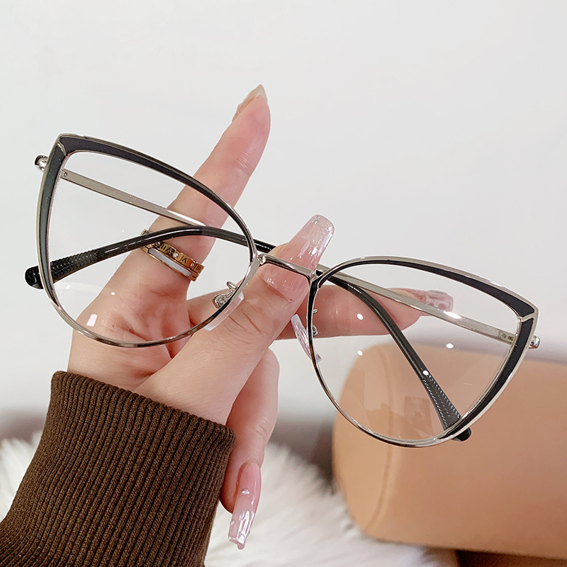 C4 Black and silver frame