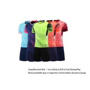 Uniformes de Fútbol Personalizados para Hombre, Fabricante de Uniformes de Fútbol de Poliéster Resistentes al Desgaste, Uniforme de Fútbol Sublimado y Transpirable - Product Image 1