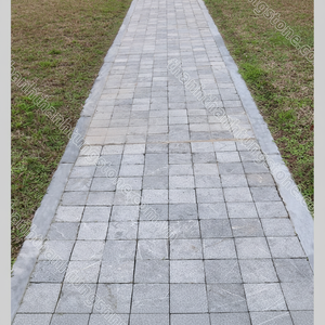 Carrelage Cubique en Pierre Naturelle Bleue pour Décoration Extérieure Moderne 10x10x5cm/10x10x8cm Finition Martelée pour Parcs 27 tonnes 20 Gp BE FR NL - Product Image 1