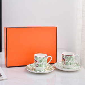 Juego de 2 Tazas y Platos de Porcelana de Lujo Estilo Británico, Más Vendido - Product Image 6