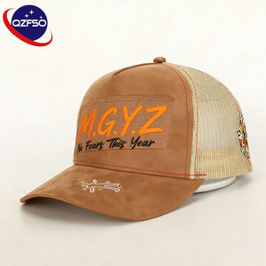 Gorra de béisbol deportiva unisex QZFSO personalizada de 5 paneles con parche de logo bordado, visera curva de malla y cierre snapback, estilo trucker. - Product Image 1