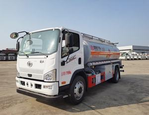 Camión <span class=keywords><strong>Cisterna</strong></span> FAW 8500L para Transporte de Líquidos Inflamables, Vehículo Multicompartimento con Tanque de Combustible, Equipado con Máquina de Reabastecimiento de Alto Flujo - Product Image 2