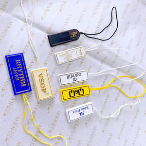 Chất lượng cao dập nổi giá thẻ tùy chỉnh tên thương hiệu logo nhựa thẻ đồng hồ - Product Image 2