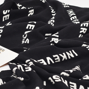 Mẫu chăn dệt kim tùy chỉnh và logo, chăn nhà hình chữ nhật đa năng, chất liệu Jacquard - Product Image 6