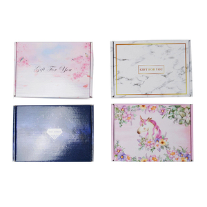 Muestra Gratuita de Caja de Embalaje de Cartón Corrugado para Envíos Postales, con Logotipo Personalizado Impreso en Color Morado, para Suscripciones - Product Image 5