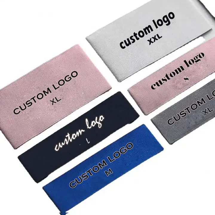Custom Woven Label Design Woven Label Stoff Etiketten Packt asche Bekleidungs zubehör OEM Custom ized Hang Tags