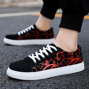 Nouvelles chaussures pour hommes en maille respirante, chaussures décontractées à semelle épaisse, baskets tendance, lacets, chaussures de sport, chaussures de skateboard, style de marche - Product Image 6