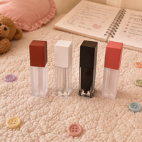 Tubes de brillant à lèvres carrés en plastique transparent de 5 ml à 10 ml, vides, personnalisables avec logo, avec bouchon à vis, pour baume à lèvres et soins de la peau