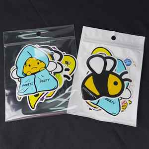 Autocollants de dessins animés de forme irrégulière, étiquettes autocollantes imperméables, pelliculage brillant, impression anime personnalisable, personnalisation privée - Product Image 1
