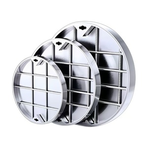 Tapa de alcantarilla cuadrada moderna antiestática de acero inoxidable galvanizado TIANHE OEM/ODM 300x300mm para drenaje de aguas pluviales - Product Image 3