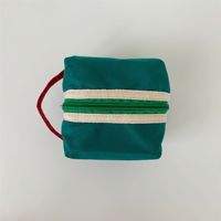 Sac cosmétique en polyester recyclé 600D avec logo personnalisé, fabricant en gros durable, usine OEM, sac à maquillage directement de l'usine