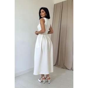 Elegante Vestido de Noche de Satén con Cuello Halter, Corte en A, Color Blanco Hueso, Cintura Natural, Color Crudo - Product Image 1