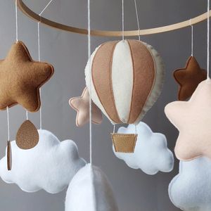 Montgolfière personnalisée mobile pour bébé vente en gros de mobile en feutre rotatif neutre amovible bon marché nordique - Product Image 2