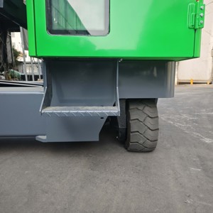 Carrello Elevatore Multidirezionale a 4 Vie VNA con Operatore Seduto, Alta Efficienza - Product Image 6