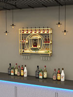 Étagère à vin en fer forgé de luxe, murale et lumineuse, avec des cages de rangement pour comptoir de bar, pour meubles de maison et porte-liquores