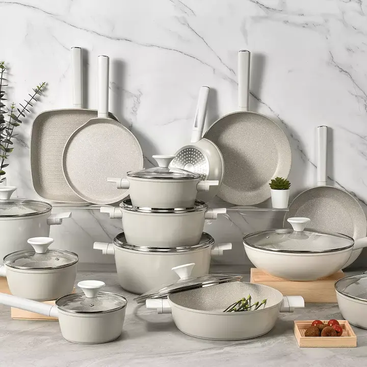 Cina moderna utensili da cucina in alluminio grigio pressato a induzione Wok ceramica Set di pentole antiaderenti