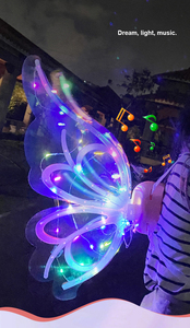 Ali <span class=keywords><strong>da</strong></span> Fata LED per Bambini Nicro, Costume <span class=keywords><strong>da</strong></span> Angelo, Accessori per Travestimenti, Ali Colorate Fai-<span class=keywords><strong>da</strong></span>-Te con Glitter e Musica per Feste e Festival - Product Image 5