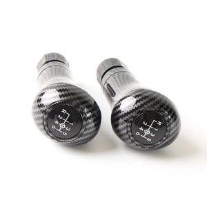 Pommeau de levier de vitesse en fibre de carbone pour Mercedes Benz W204 W211 C180 C200 5 6 vitesses, design ergonomique - Product Image 1