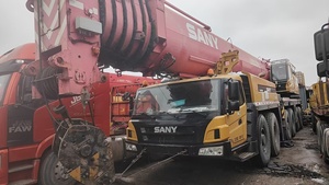 Grue tout-terrain SANY QAY350 de 350 tonnes, modèle 2015, d'occasion, haute performance, avec moteur et pompe, pour la construction - Product Image 2