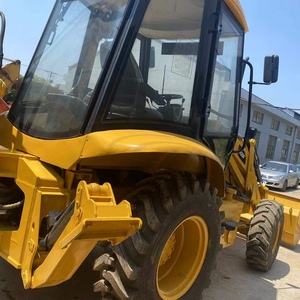 Matériel de construction d'occasion, chargeuse-pelleteuse CAT 420F pour les entrepreneurs, les flottes de location et les travaux de construction quotidiens - Product Image 4