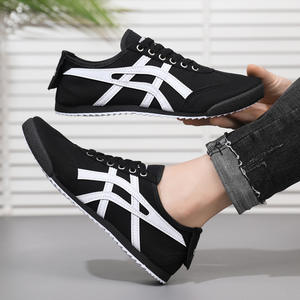 Scarpe da uomo in tela bianca traspirante con soletta in PVC allacciate alla moda per sport per il tempo libero ispirate a <span class=keywords><strong>Forrest</strong></span> <span class=keywords><strong>Gump</strong></span> di piccole dimensioni - Product Image 1