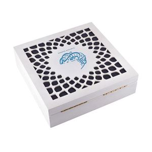Boîte cadeau Ramadan Kareem en bois, rectangulaire, finition mate, blanche, découpée au laser, faite à la main, pour chocolats et dattes, saison Jeddah KSA - Product Image 3