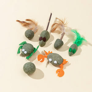Nuovo Giocattolo per Gatti in Legno a Forma di Poligonale con Erba Gatta, per Pulizia Denti, Vendita all'Ingrosso - Product Image 5