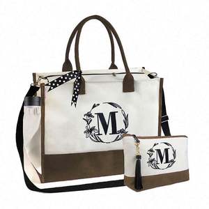 Bolsa de Playa de Lona Personalizada con Iniciales, Bolsa de Yute Monogramada para Mujer - Product Image 1