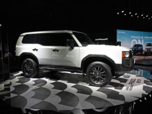 <span class=keywords><strong>Toyota</strong></span> Prado 5 portes 5 places d'occasion Grand <span class=keywords><strong>SUV</strong></span> 4WD Voitures neuves <span class=keywords><strong>Toyota</strong></span> à 8 vitesses Voitures neuves <span class=keywords><strong>Prix</strong></span> en Chine Commerce - Product Image 4