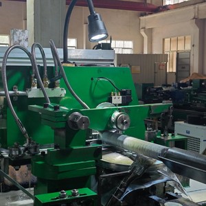 El Proveedor de Máquinas de Aletado L/LL/KL/G Produce Equipos Conocidos por su Precisión Superior y Larga Vida Útil Operativa. - Product Image 2