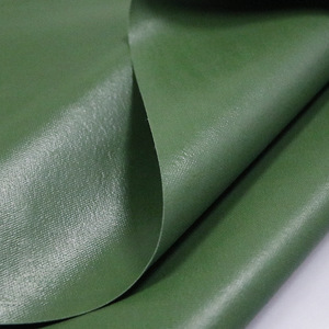 Toile ignifuge en <span class=keywords><strong>PVC</strong></span>/Polyester résistante aux hautes températures, construction soudée, revêtement en feuille d'aluminium, 70% <span class=keywords><strong>PVC</strong></span> + 30% Polyester, largeur 2m - Product Image 2