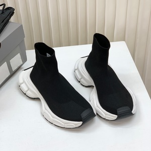 Chaussures de sport de luxe de haute qualité, baskets de créateur personnalisées, chaussures de course respirantes antidérapantes, chaussures décontractées épaisses type chaussettes - Product Image 1