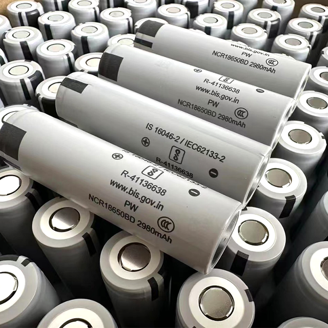 Authentic 3200mAh NCR18650BD Panasanic 18650BD Cylindrical Lithium Ion Battery New Design 3C 10A Original 18650BD