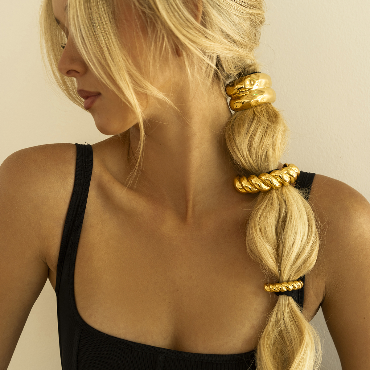 J&D Trendy Stainless Steel 18K Gold Hair Ties for Women display picture 3