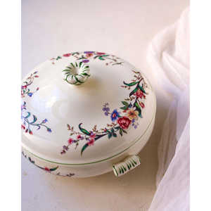 Juego de Vajilla Grande de Seis Piezas con Diseño de Gabriella P. Wedgwood Hathaway, Incluye Salseras (0 Kg) - Product Image 6