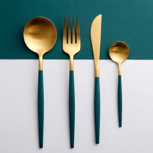 Ensemble de couverts modernes en or avec poignées turquoise, en acier inoxydable, compatibles lave-vaisselle, pour les occasions de repas et de mariage - Product Image 1