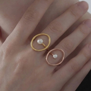 Anello Geometrico Personalizzato in Pietra Naturale per Donne Europee e Americane, Acciaio Inossidabile Placcato Oro 18k - Product Image 1