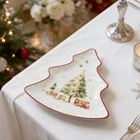 Assiette de table de Noël rouge en porcelaine, design nordique LovingHome, forme d'arbre, vaisselle écologique, fournisseur de décorations en céramique
