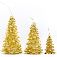 Schönes Design Goldene Weihnachtsbaum-förmige Kerzen Handgefertigte Säulenkerzen aus Paraffinwachs für Heimdekoration und Weihnachten